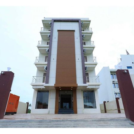 Hotel Scintilla Сомнатг Екстер'єр фото
