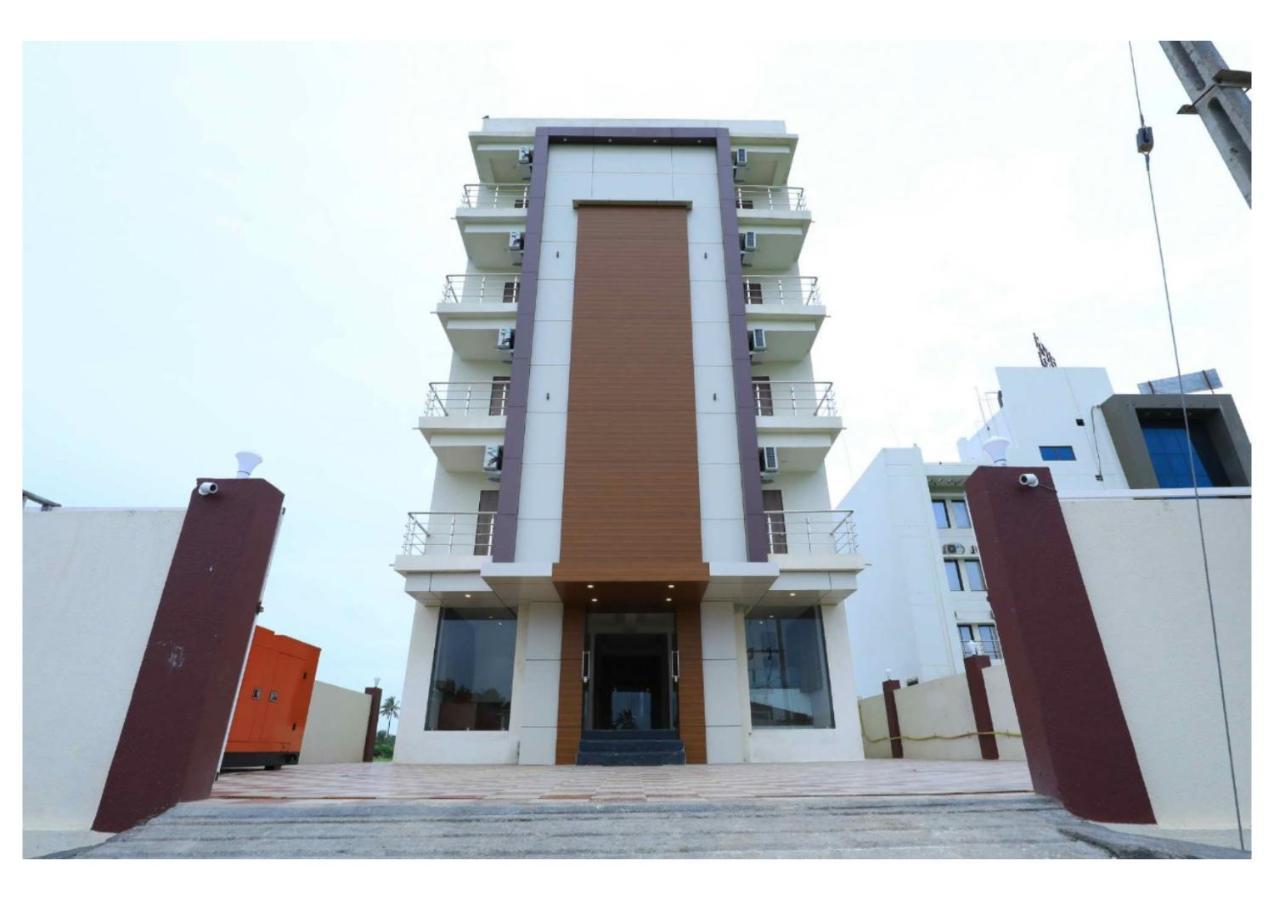Hotel Scintilla Сомнатг Екстер'єр фото