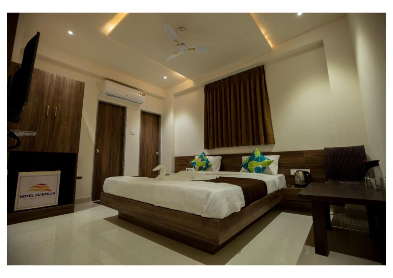 Hotel Scintilla Сомнатг Екстер'єр фото