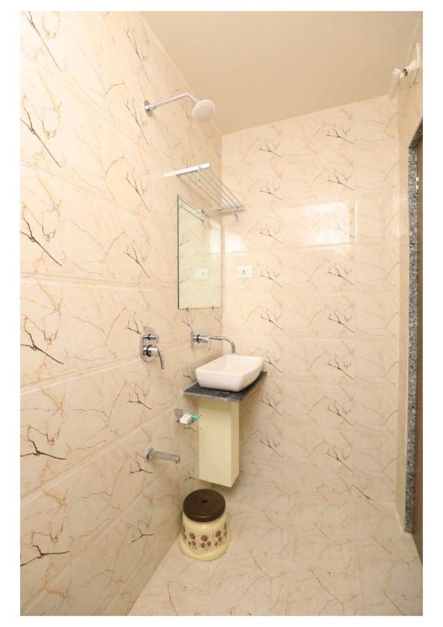 Hotel Scintilla Сомнатг Екстер'єр фото